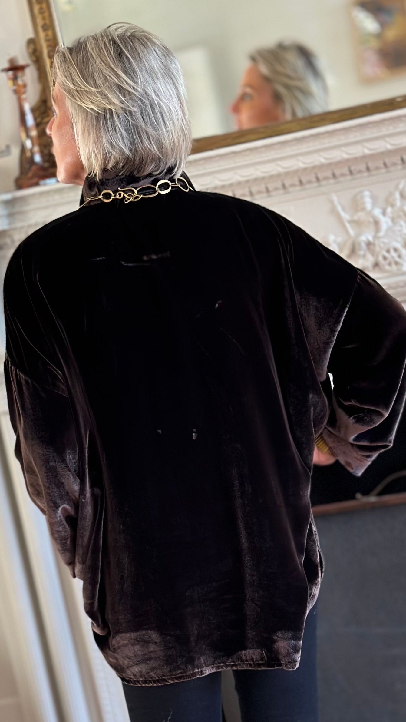 O-THE SOHO OVERSIZED SHIRT IN DARK CHOCOLATE VELVET