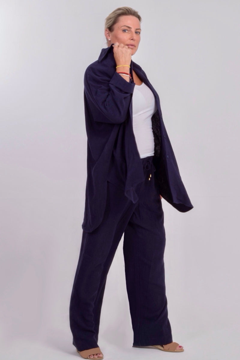 THE SOHO OVERSIZED SHIRT IN NAVY LINEN BLEND