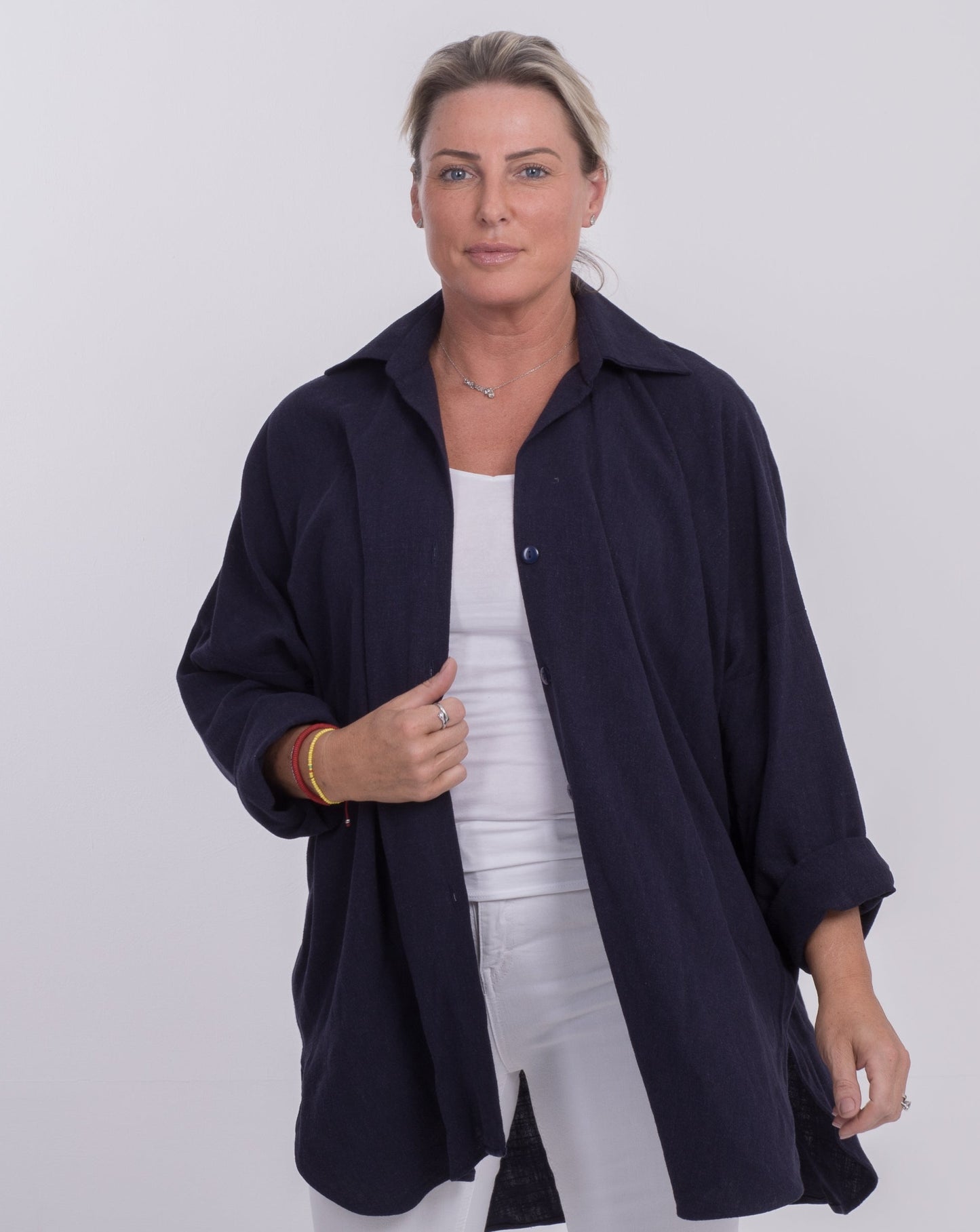 THE SOHO OVERSIZED SHIRT IN NAVY LINEN BLEND