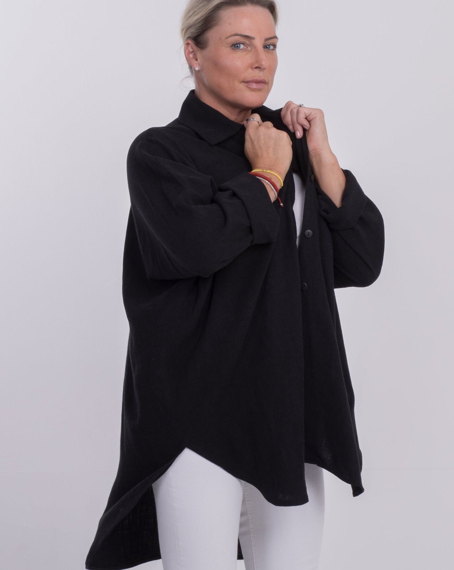 THE SOHO OVERSIZED SHIRT IN BLACK LINEN BLEND