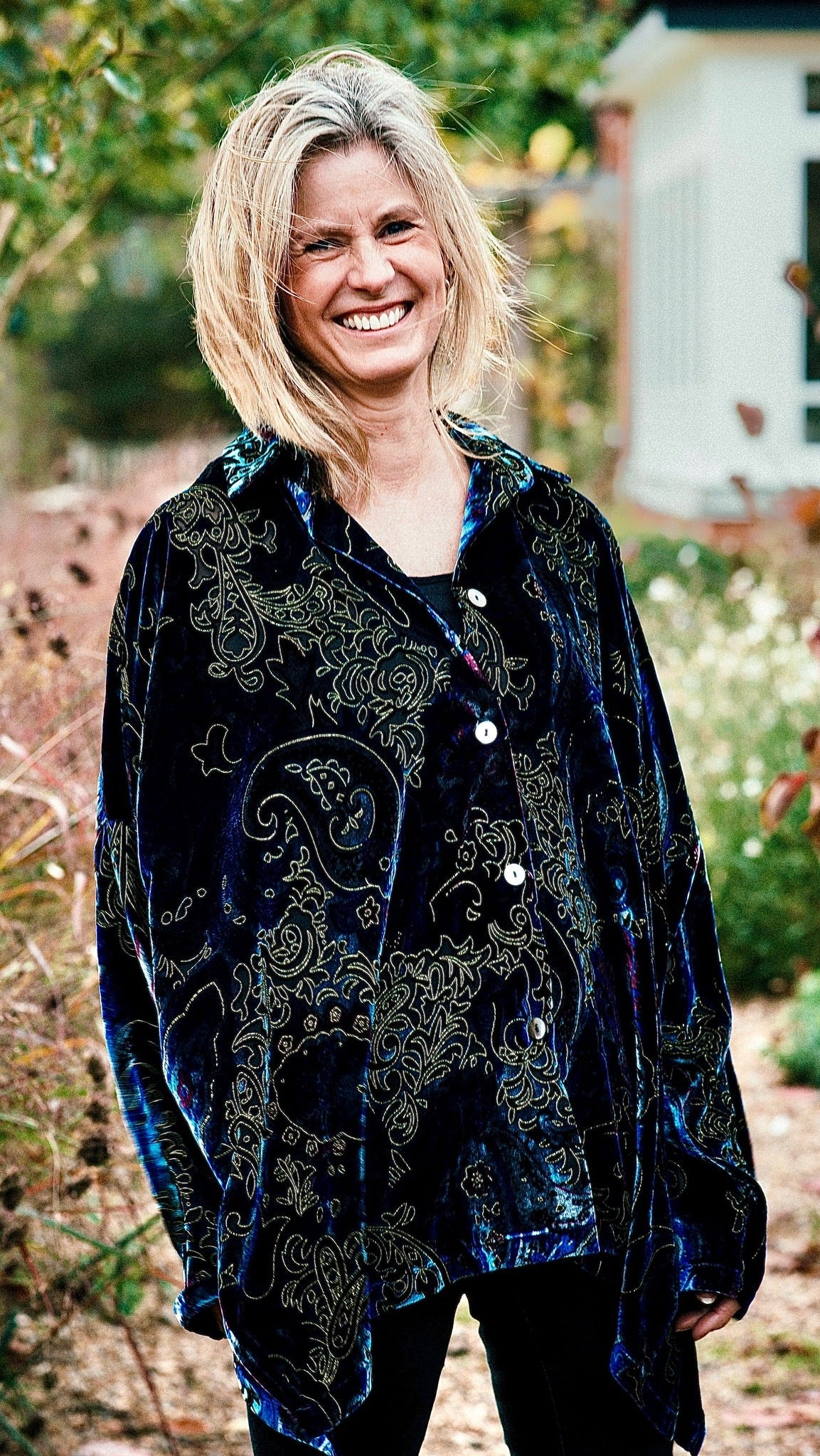 AA-THE SOHO OVERSIZED SHIRT IN DEVORÉ SILK VELVET IN BLUE PAISLEY