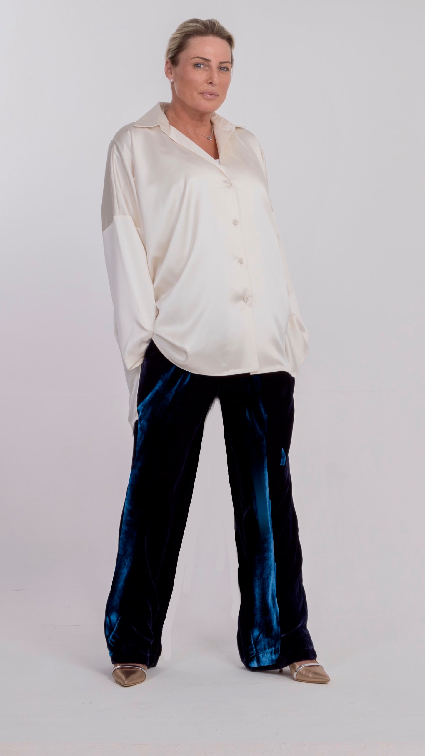 Q-THE SOHO OVERSIZED SHIRT IN IVORY SILK SATIN BLEND