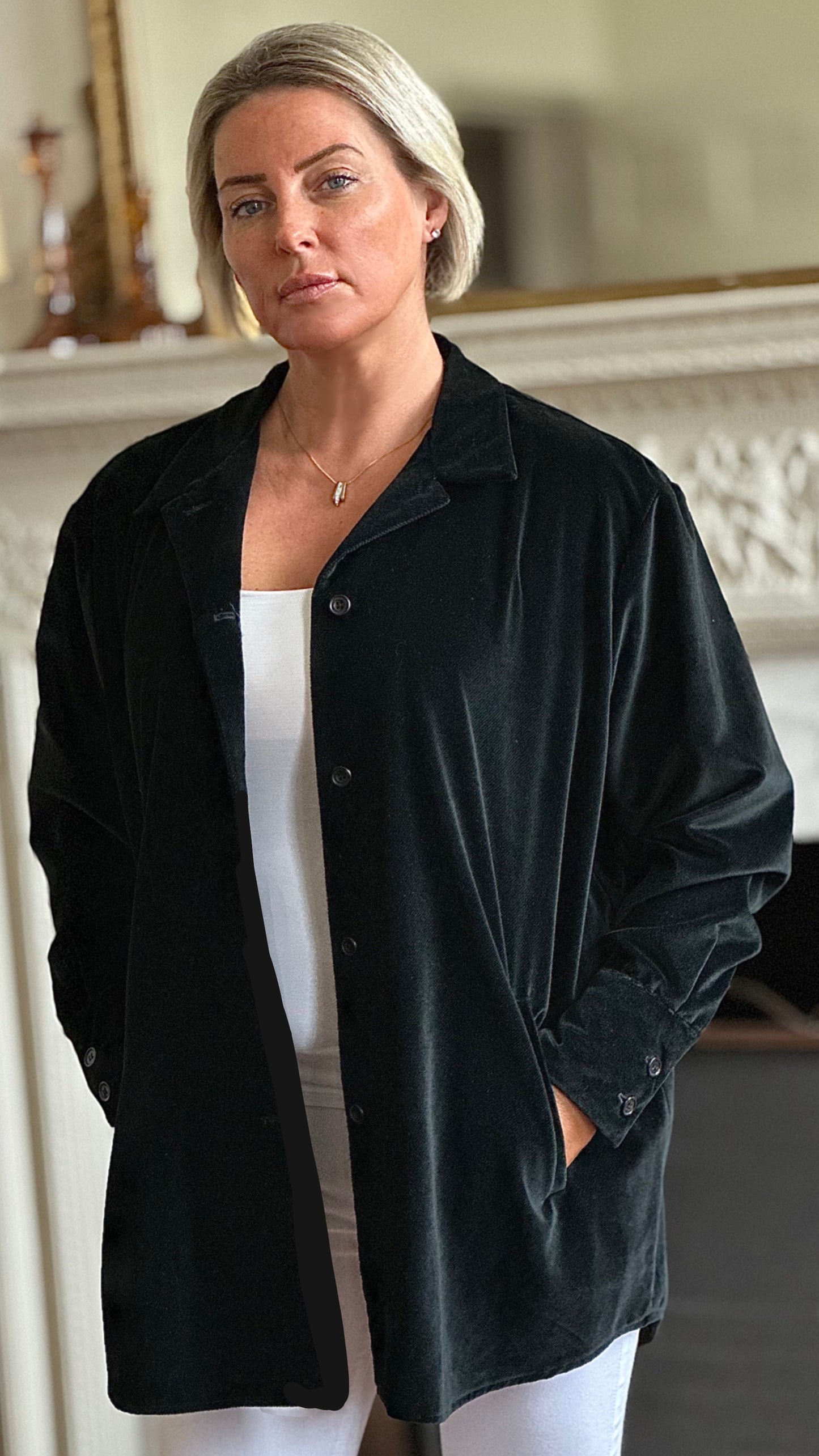 D-THE ABBEY ROAD OVERSIZED SHIRT IN BLACK COTTON VELVET