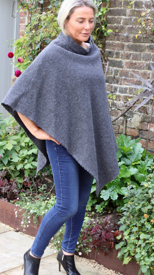 G-THE TATE PONCHO IN VOLCANIC ASH WOOL