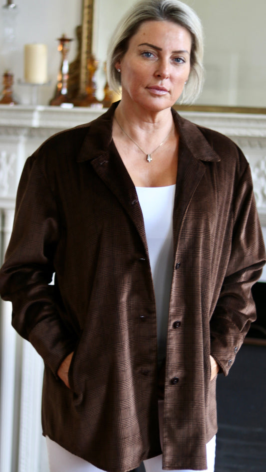 E-THE ABBEY ROAD OVERSIZED SHIRT IN CHOCOLATE BROWN CHECKED VELVET