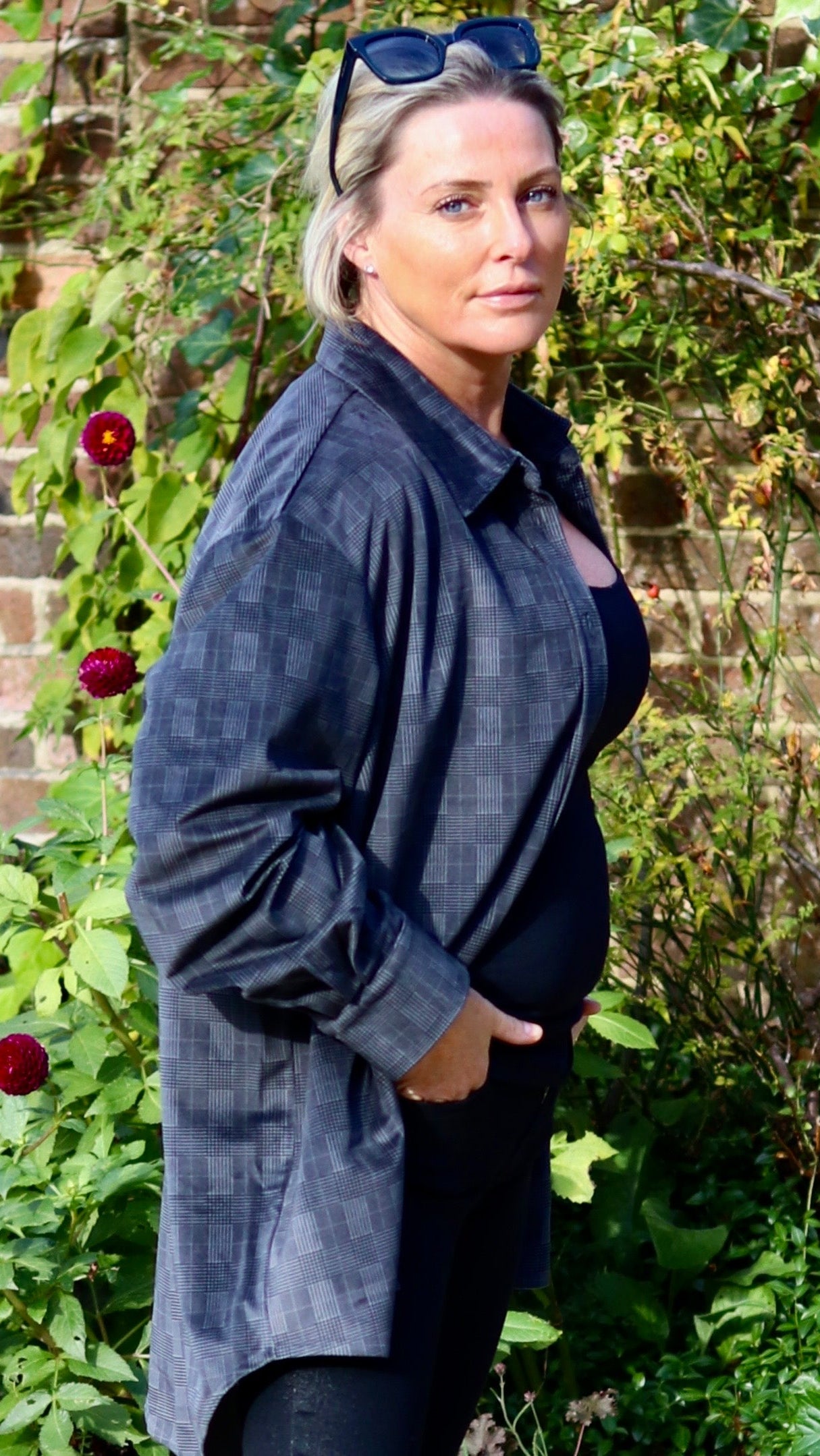 F-THE KENSINGTON OVERSIZED SHIRT IN GREY PRINCE OF WALES CHECK VELVET