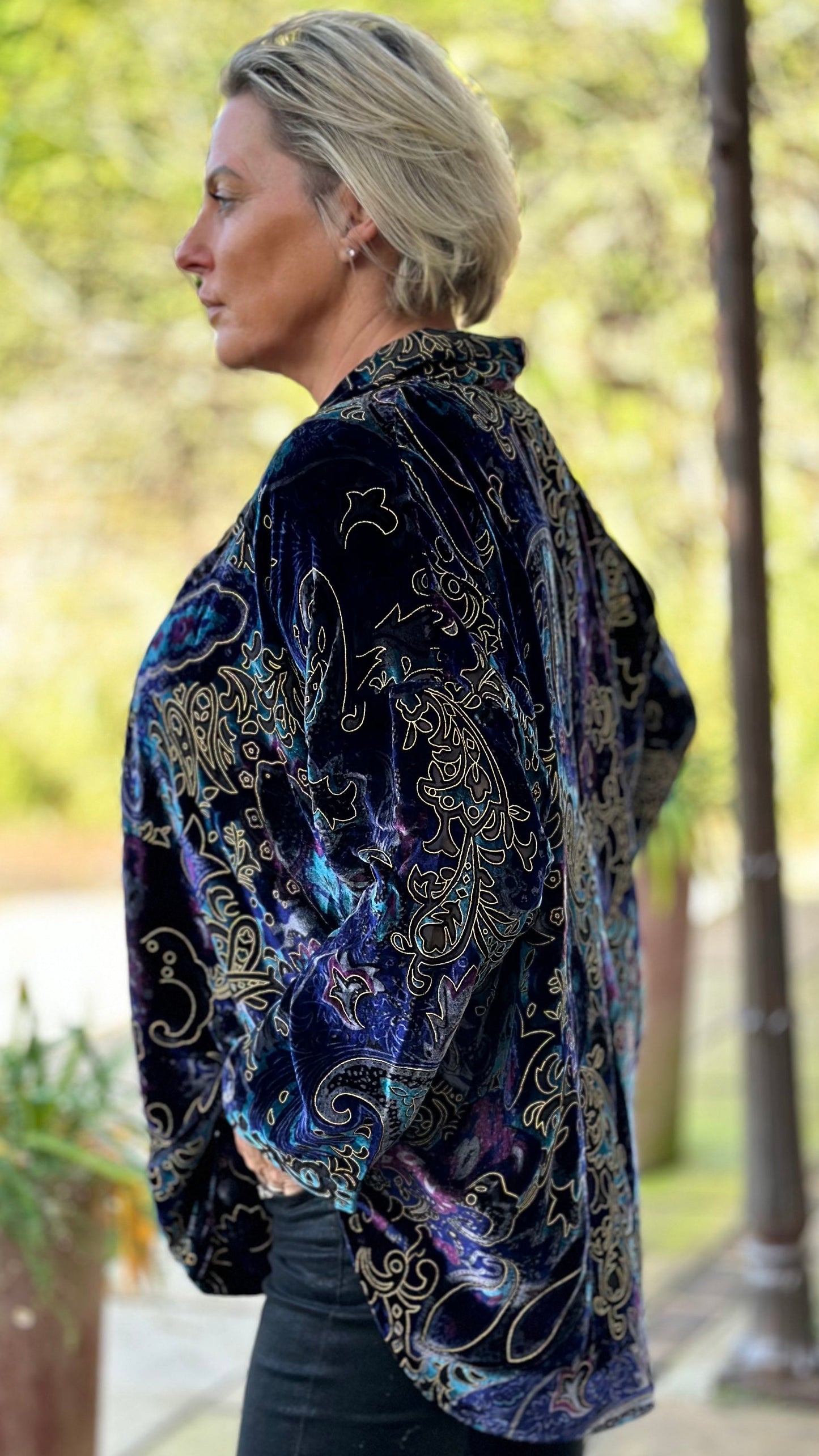 AA-THE SOHO OVERSIZED SHIRT IN DEVORÉ SILK VELVET IN BLUE PAISLEY