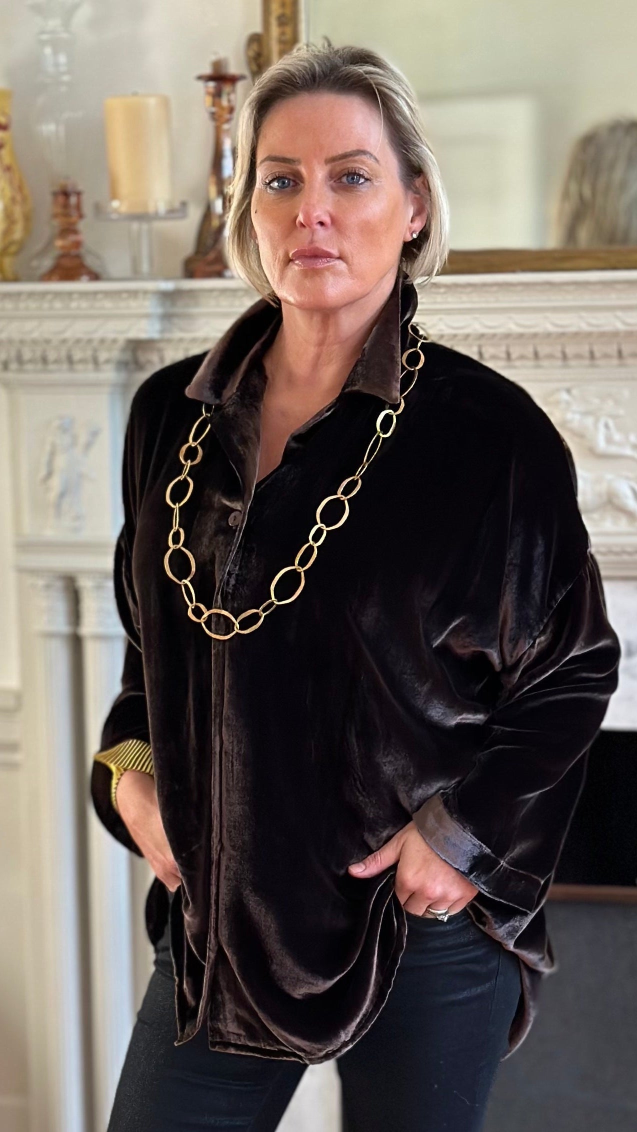 O-THE SOHO OVERSIZED SHIRT IN DARK CHOCOLATE VELVET