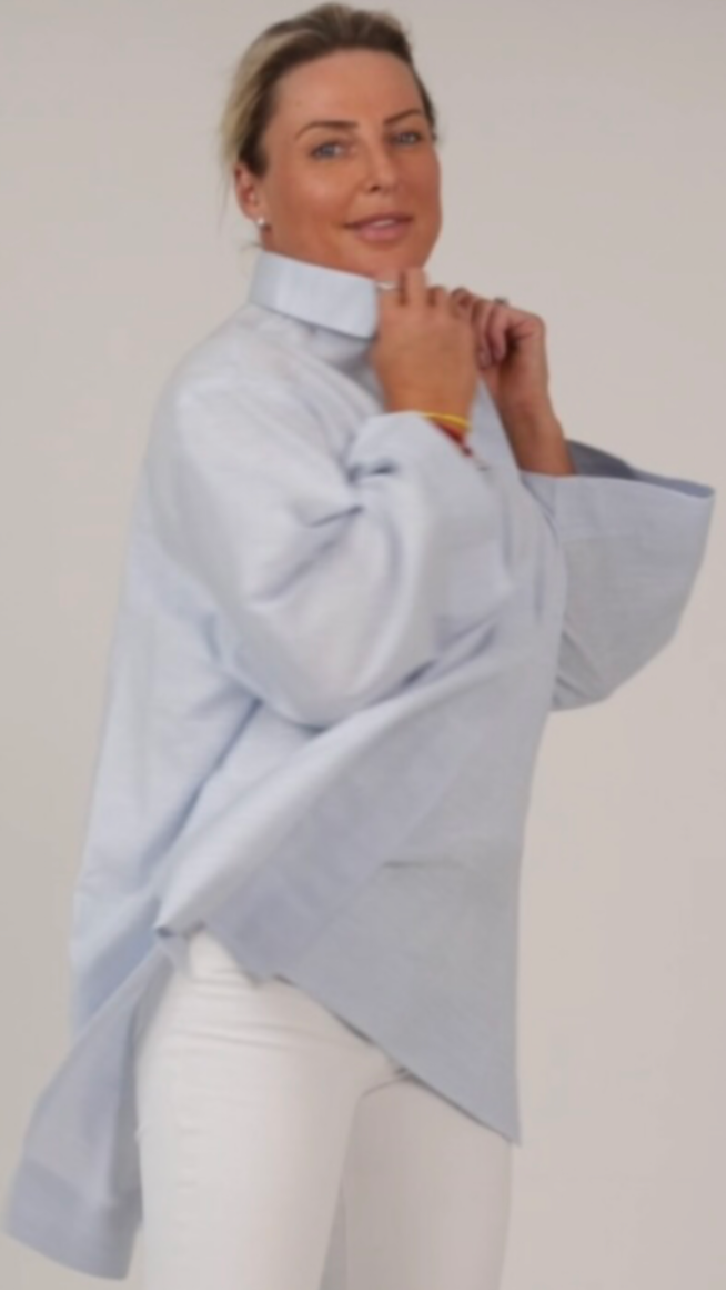 THE EDEN OVERSIZED SHIRT IN SKY-BLUE COTTON